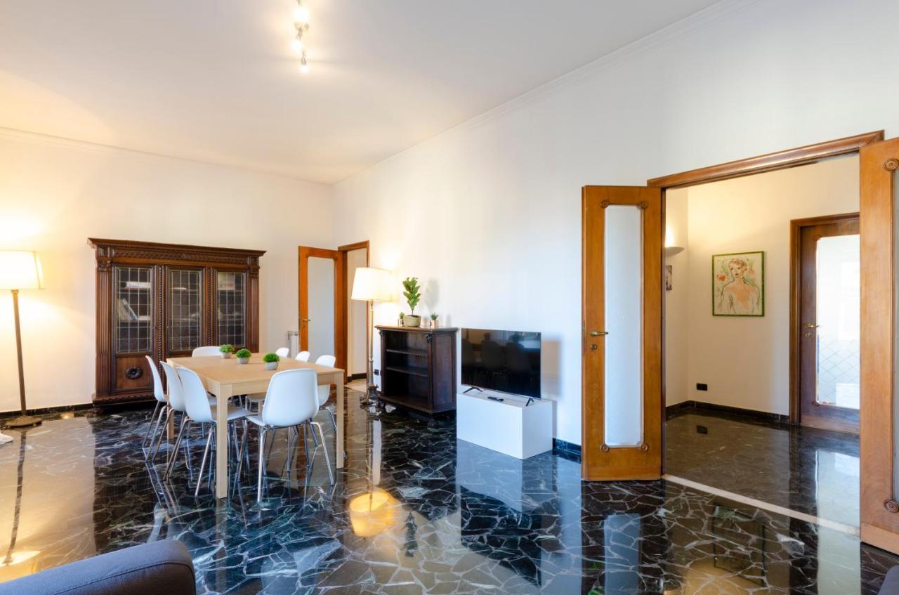 Appartamento Joivy Apt For 7 Perfect For Families Close To Beaches Genova Esterno foto