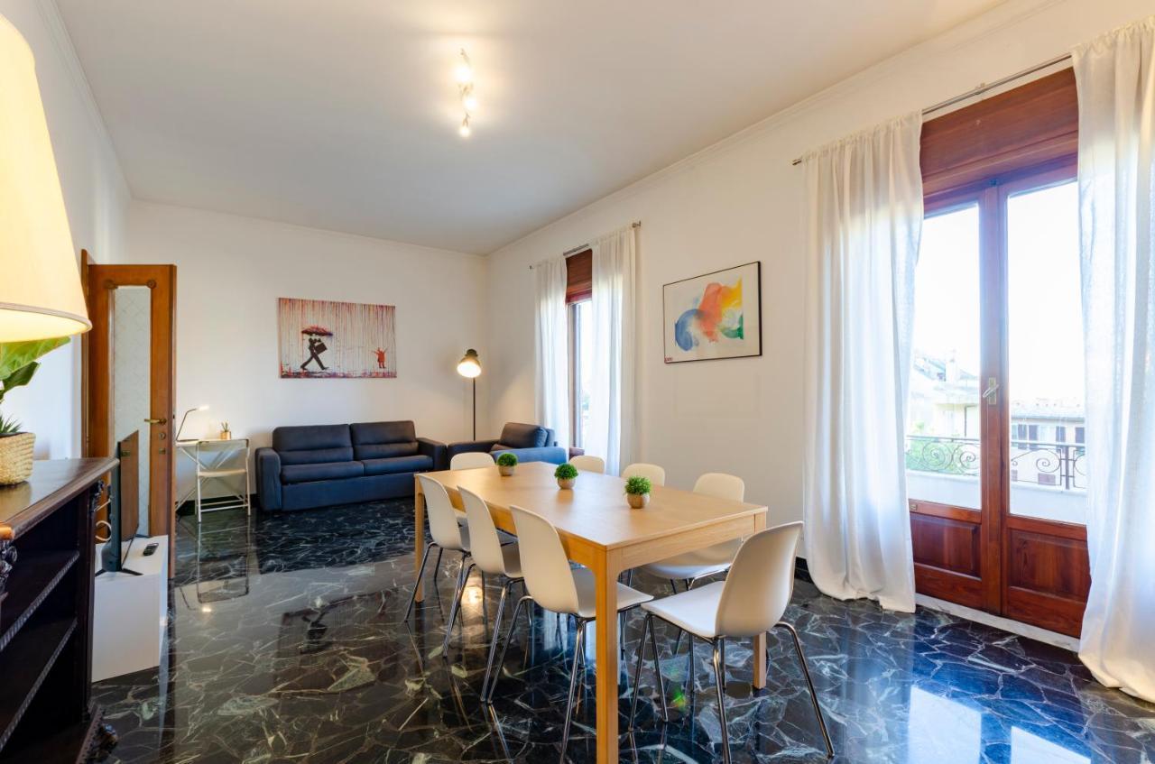 Appartamento Joivy Apt For 7 Perfect For Families Close To Beaches Genova Esterno foto